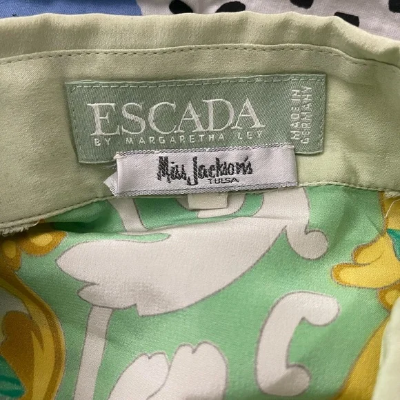 Vintage ESCADA 100% silk shirt size 38 EU or 10 US opulent design - Picture 3 of 10